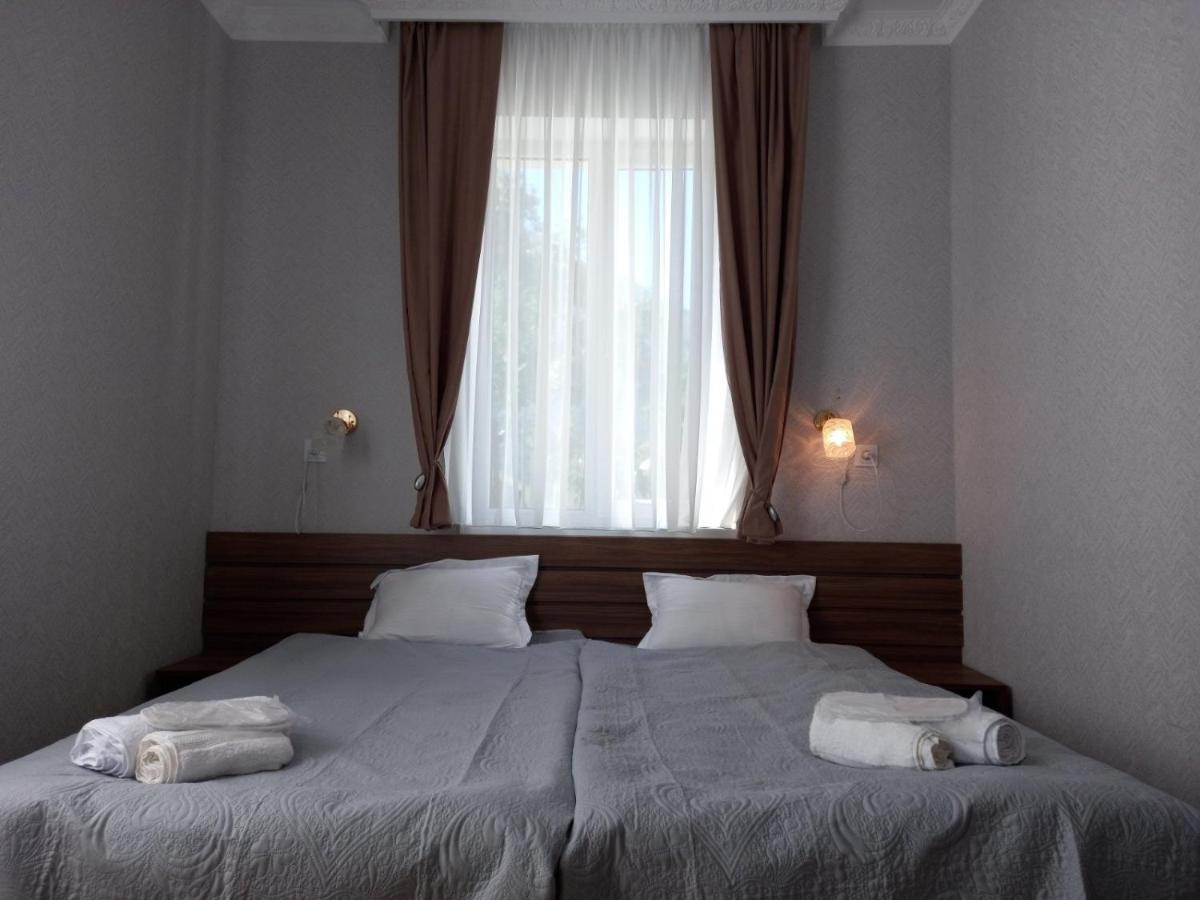 Mountain Heart Bed & Breakfast คัซเบกี ภายนอก รูปภาพ